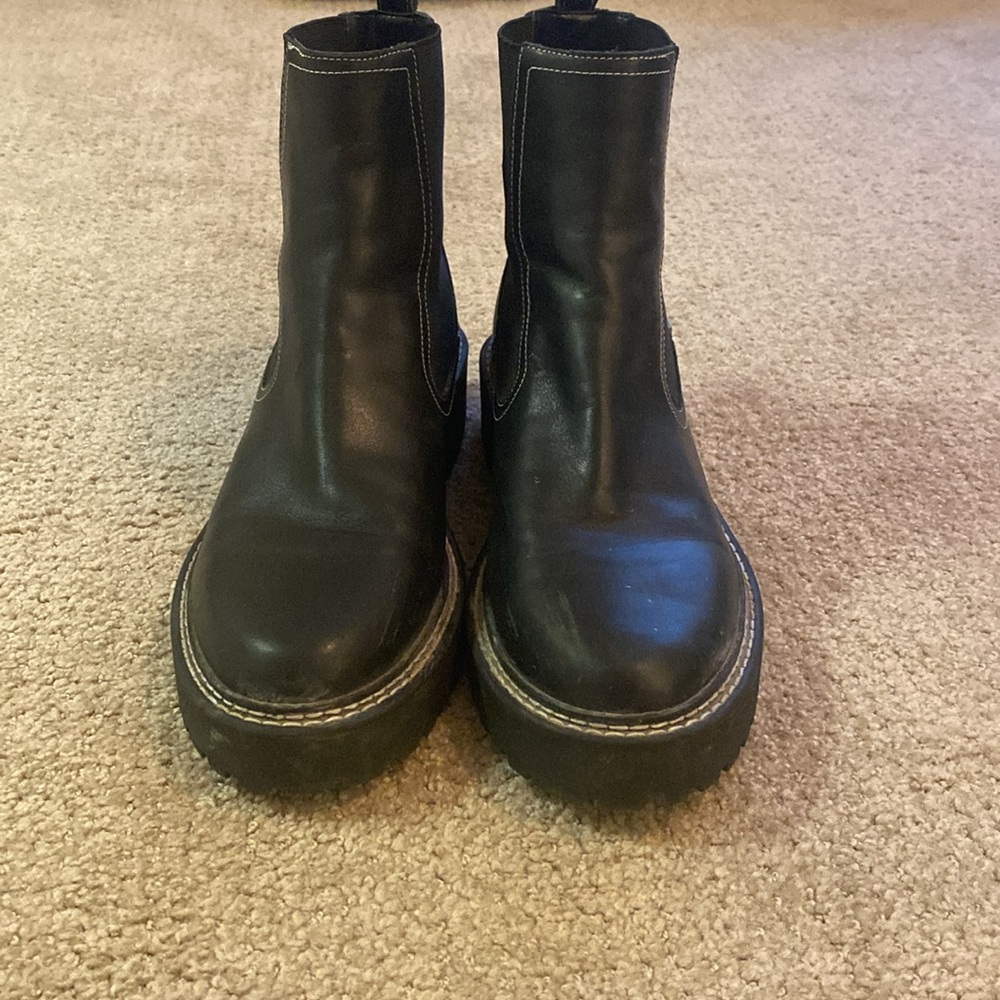 Calvin Klein leather boots - Picture 2 of 6